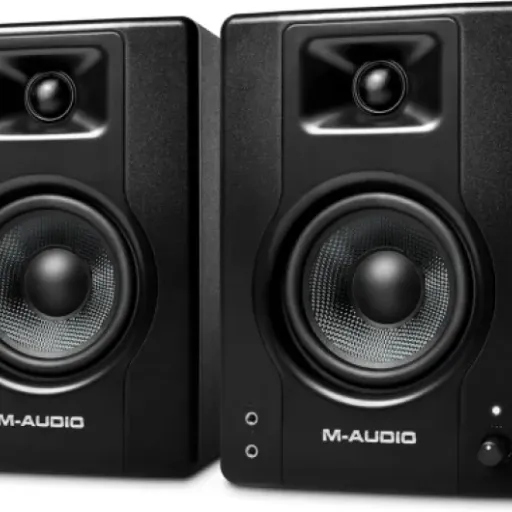 Test M-AUDIO BX4 : des enceintes de bureau qui sonnent déjà comme un petit home-studio