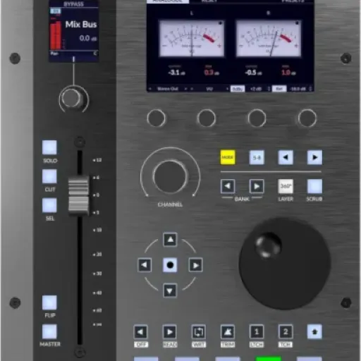 Test SSL UF1 : le contrôleur DAW compact qui remet un vrai fader sous la main