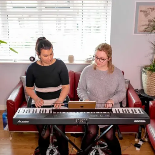 Test Alesis Recital : le piano numérique 88 touches qui fait le job pour débuter sans exploser le budget