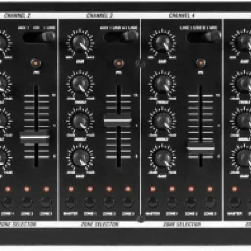 Test Power Dynamics PDZM700 : la table 4 zones qui fait le job pour bars et petites installs