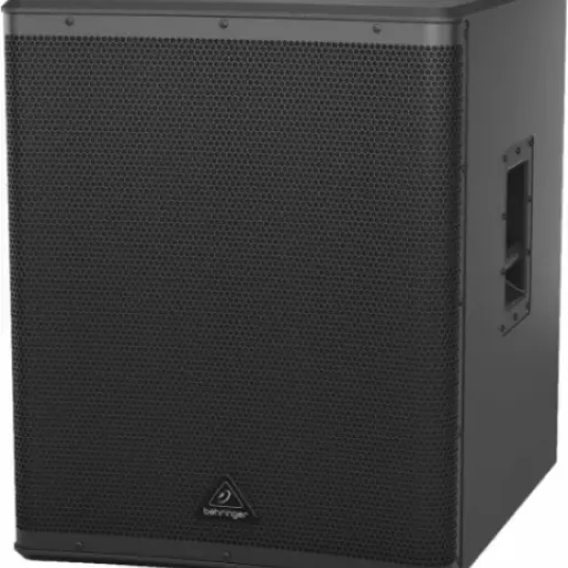 Test Behringer DR18SUB : un gros 18 pouces qui envoie du lourd sans exploser le budget