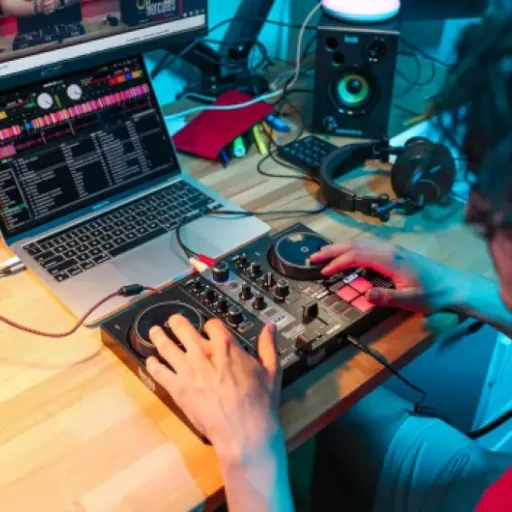 Test Hercules DJLearning Kit MK2 : le pack pour se lancer sans se prendre la tête