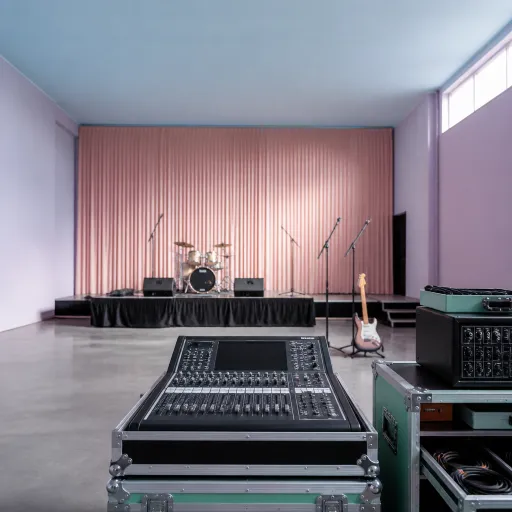 Comment la Midas M32R redéfinit le mixage numérique en live et en studio